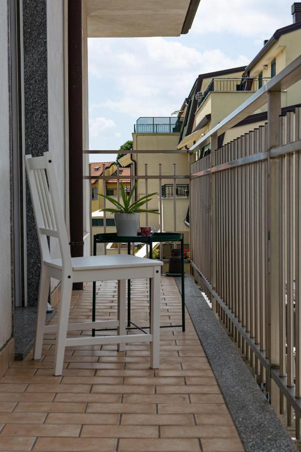 Appartamento Zenaup Saronno Exterior foto